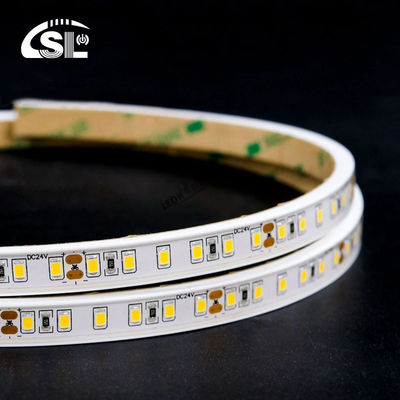 120 LEDs 6500K 8mm imperméable à l'eau IP67 Plaque de découpe sous pression SMD2835 LED Strip Light avec CRI Ra 70