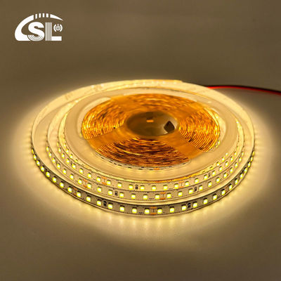 Personnaliser la puce LED 24V 140LEDs/M 12W/M Smd 2835 LED Strip Light pour la décoration intérieure