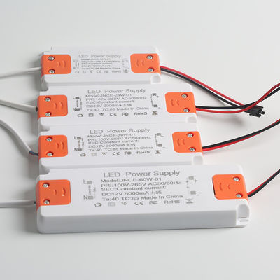 Transformateur à conduite LED de conception moderne 12w alimentation avec connexion à film anti-brouillard