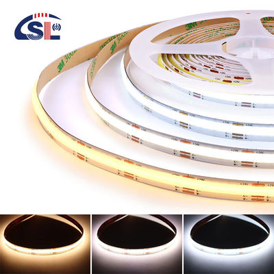 Énergie économe 608 LED FOB COB Flexible LED Strip Light avec tension d'entrée DC 12V 24V