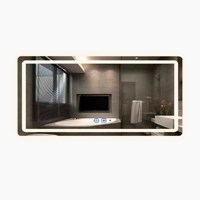 Miroir intelligent moderne avec des lampes à bande LED de haute luminosité éclairées et débrouillées
