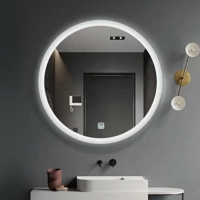 Écran tactile LED miroir de salle de bain avec commutateur grand capteur et style de conception moderne