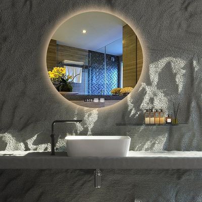 Rétroviseur LED de salle de bain à grand capteur avec écran tactile et conception sans brouillard
