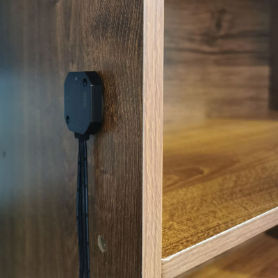 Capteur de pénétration 35 mm Boîte en bois Commutateur LED Capteur tactile 12V 5A 60W Commutateur d'armoire