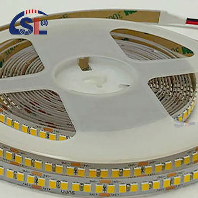 DC12V 24V SMD2835 PCB électroplaté 240Ds 8mm Ra 80 4000K LED Light Strip pour résidentiel