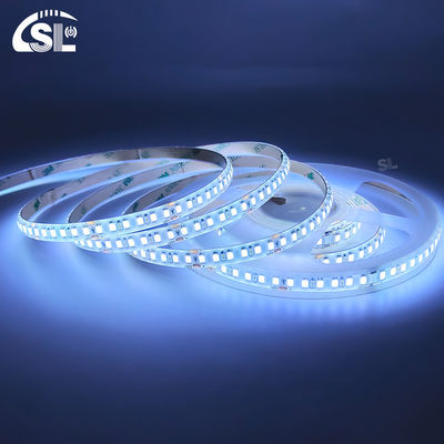 Longue durée de vie Lumière à bande LED imperméable à l'eau avec une largeur de 8 mm et une température de couleur de 12000K