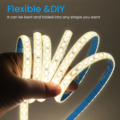 Les miroirs intelligents sont équipés de bandes lumineuses LED avec une plaque électroplate anti-gouttes et une durée de vie de 50000 heures.