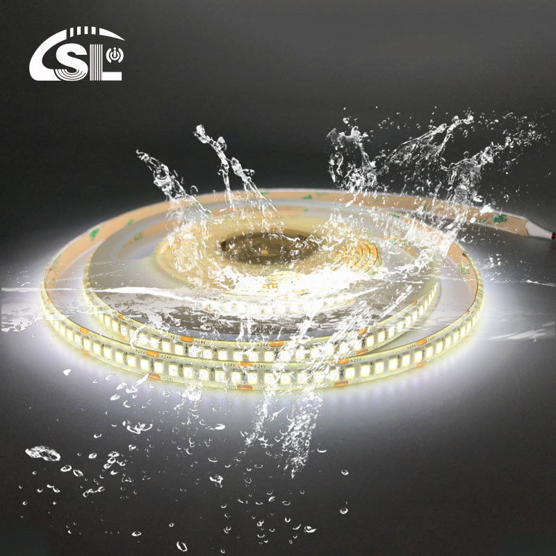 Lumière à l'épreuve de l'eau IP65 2835 LED 3000K 4500K 6500K 115lm/w Temps de travail 50000 heures