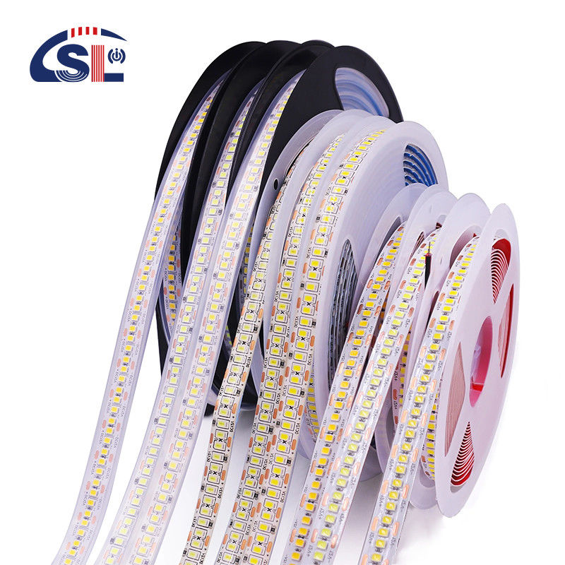 Lumière à LED imperméable à l'eau 240LEDs 10mm 3000K 4000K 6500K LED Light Strip avec 50000 heures de travail