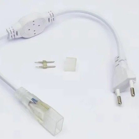 Lumière LED de design moderne avec câble de connexion 12V/24V et installation facile