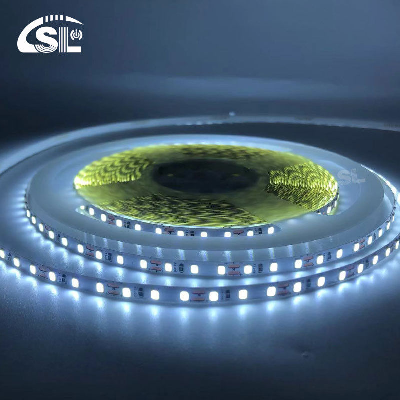 DC12V 24V SMD2835 120D 5mm 12000K Ra70 bandes lumineuses LED pour les miroirs de salle de bain