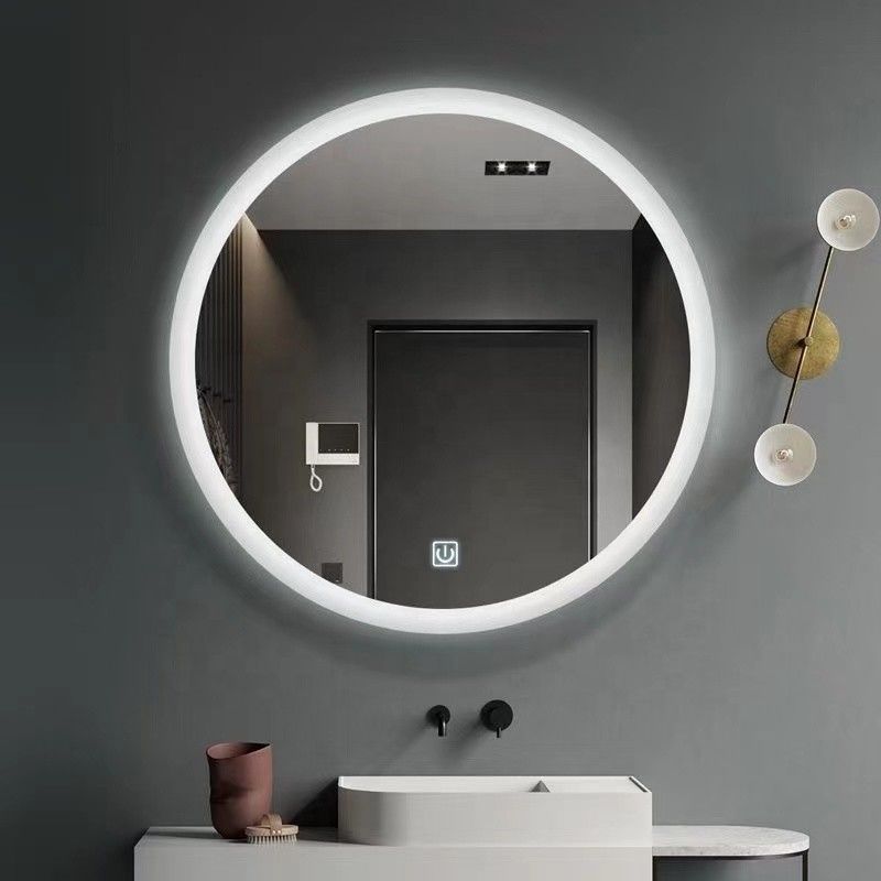 Écran tactile LED miroir de salle de bain avec commutateur grand capteur et style de conception moderne