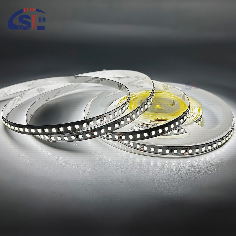 Facile à installer 24V SMD2835 180D 8mm LED Light Strips pour les miroirs de vanité de salle de bain
