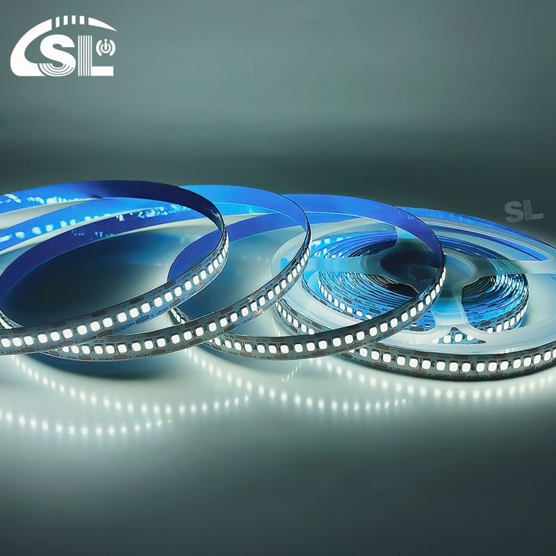 Facile à installer 240D 10mm 6500K Ra80 LED Light Strips pour les miroirs de salle de bains